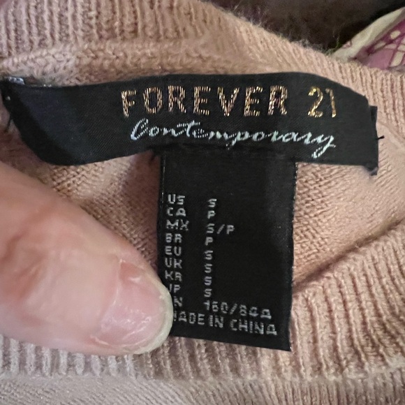 Forever 21 Pink Sweater Sz:Small - Picture 5 of 5